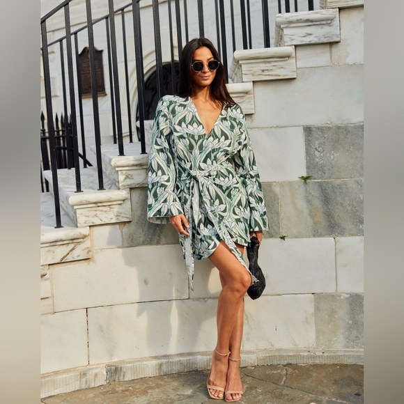 KENNY FLOWERS The Queen Street Wrap Mini Linen Dress (D7) - Picture 4 of 5